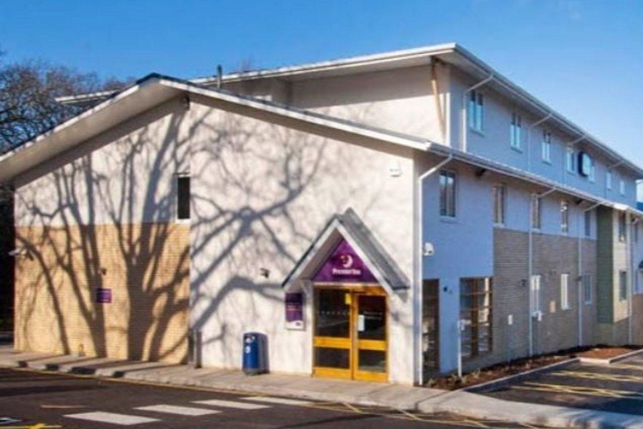 Premier Inn Christchurch / Highcliffe Exterior photo